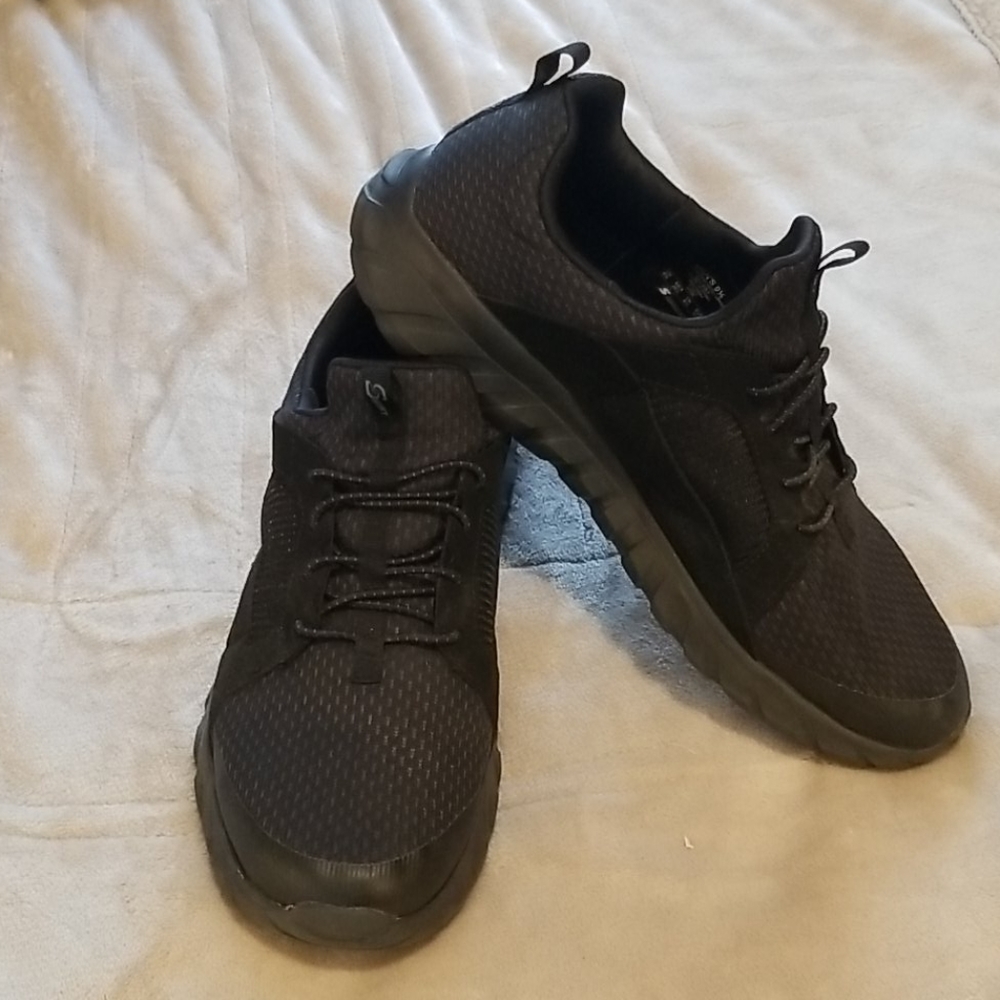 Skechers wide fit sport shoes.